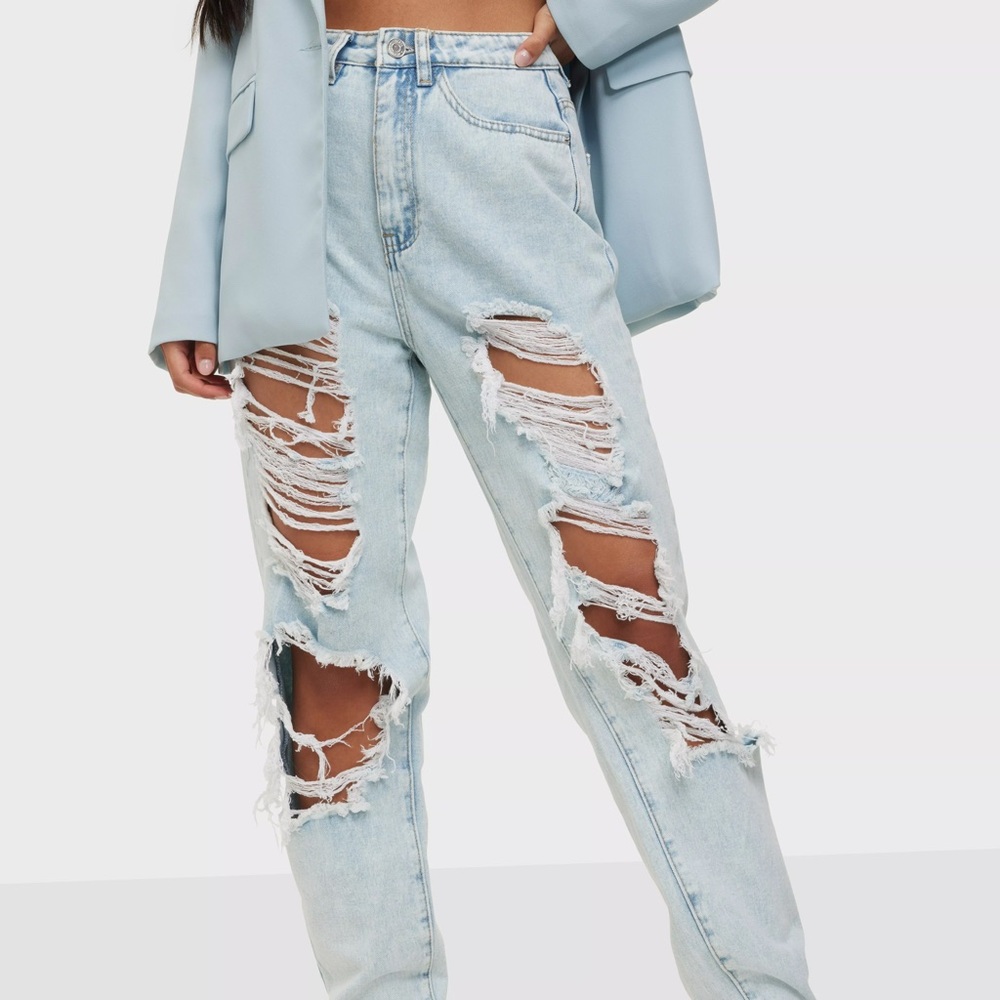 Missguided Riot Light Vintage Disstress Mom Jeans